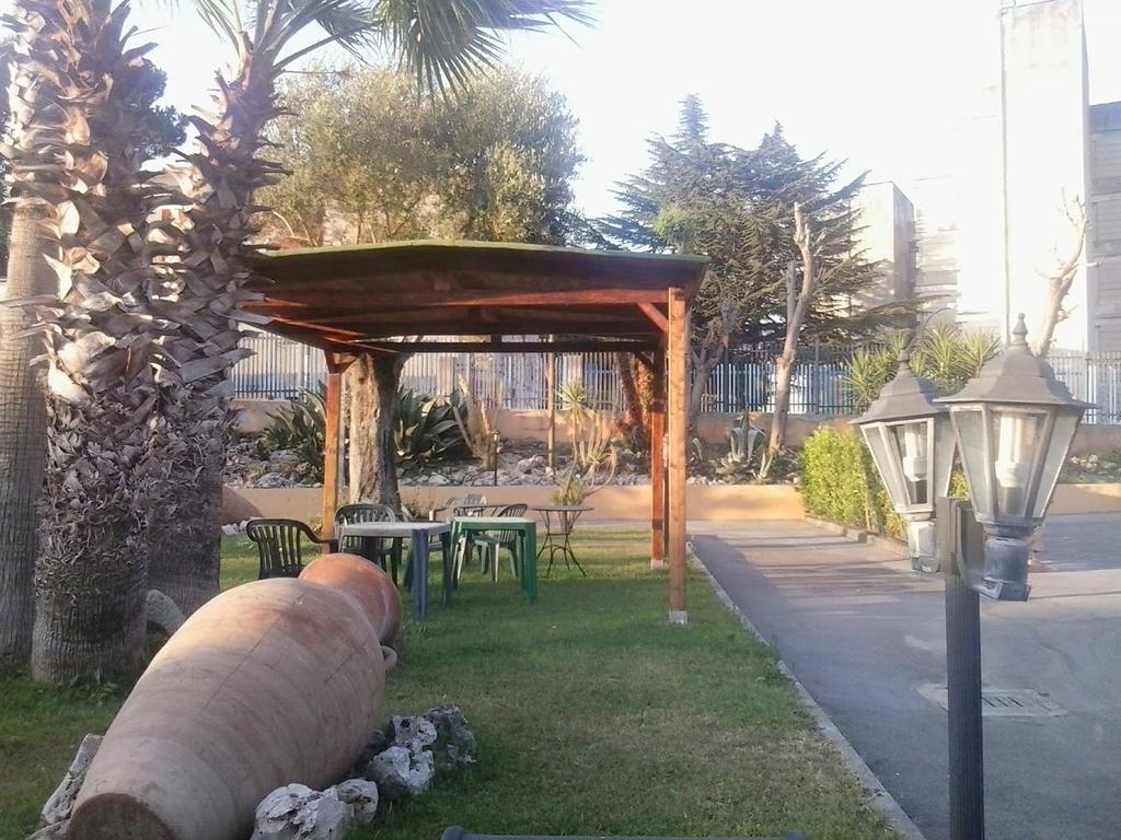 Hotel Federico II Νάπολη Εξωτερικό φωτογραφία